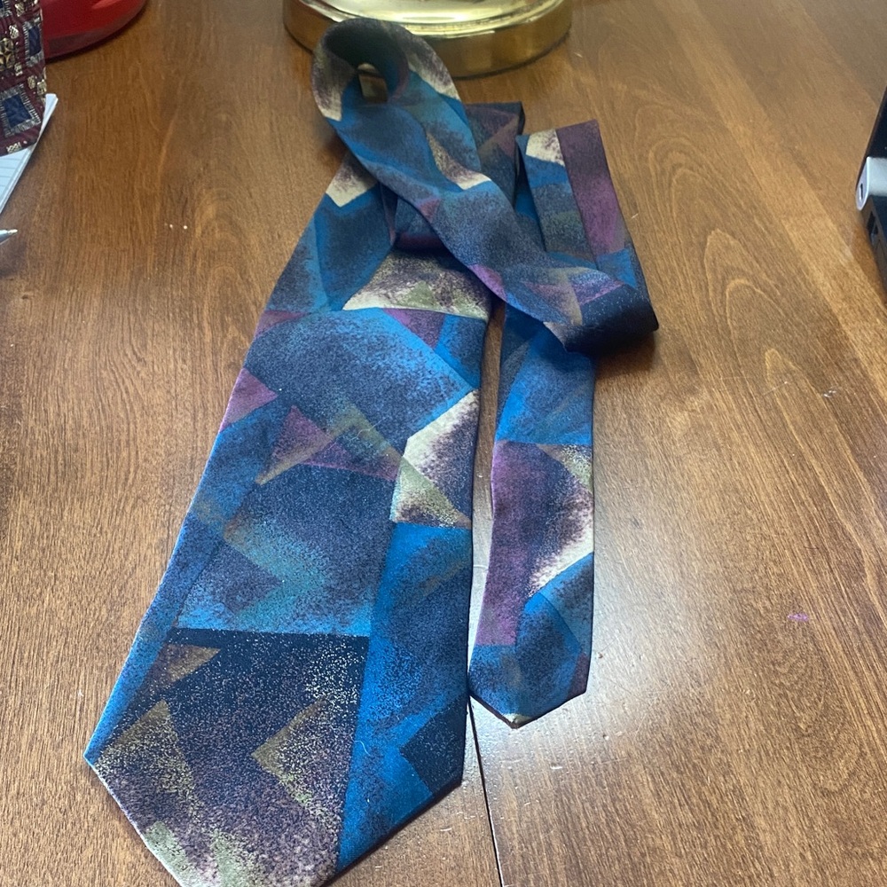 Bugatti Geometric Tie in Blue Gold and Purple